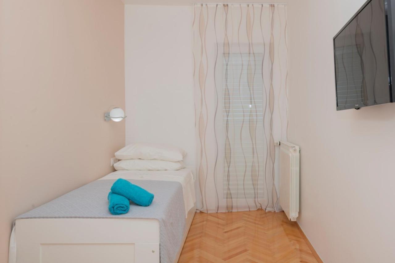 Apartments Radeljic Podstrana Esterno foto