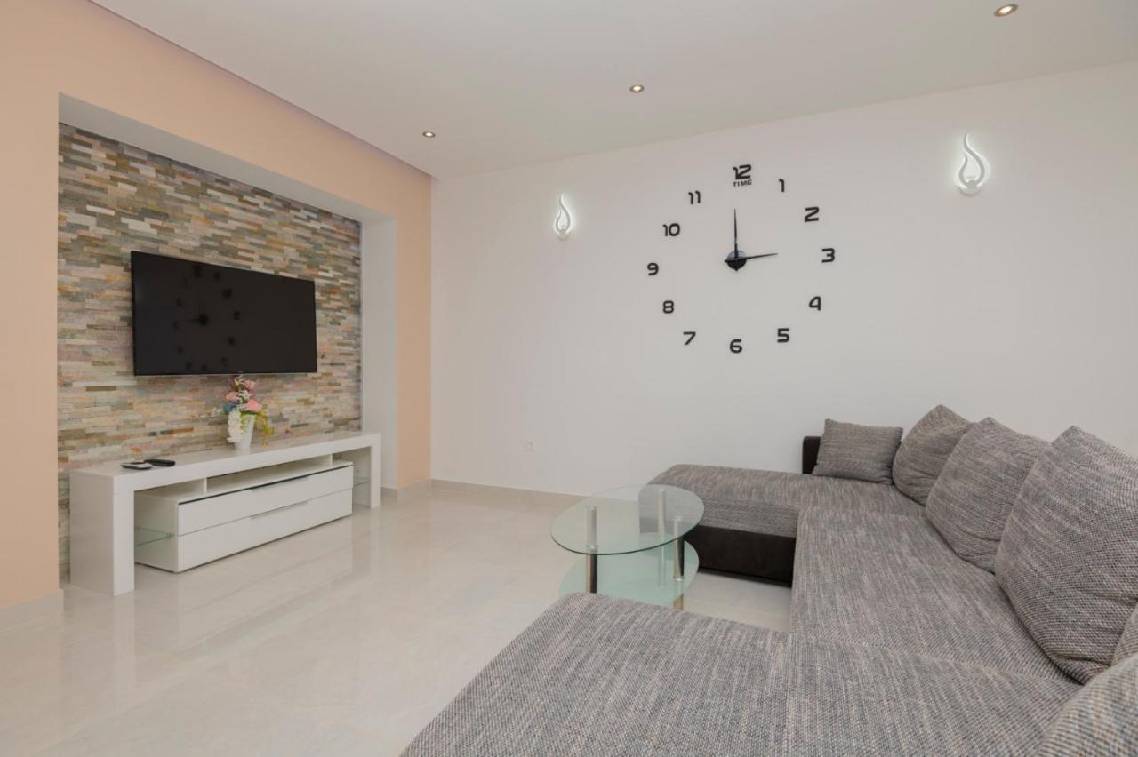 Apartments Radeljic Podstrana Esterno foto