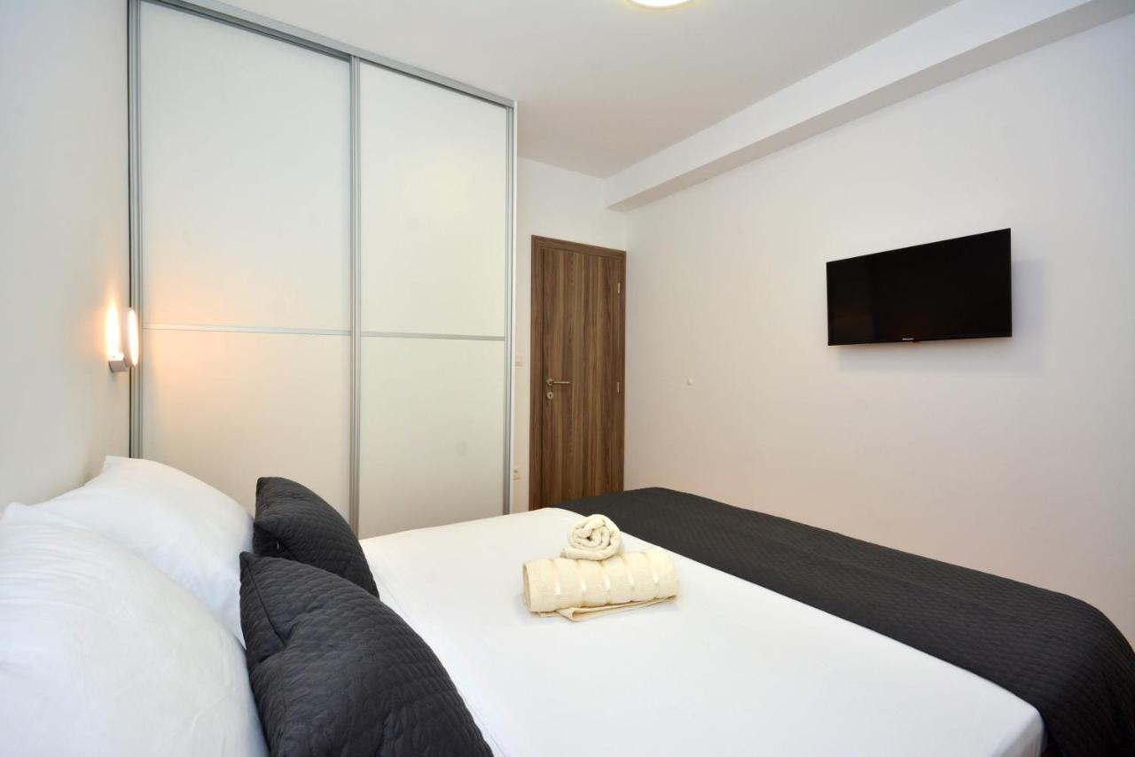 Apartments Radeljic Podstrana Esterno foto