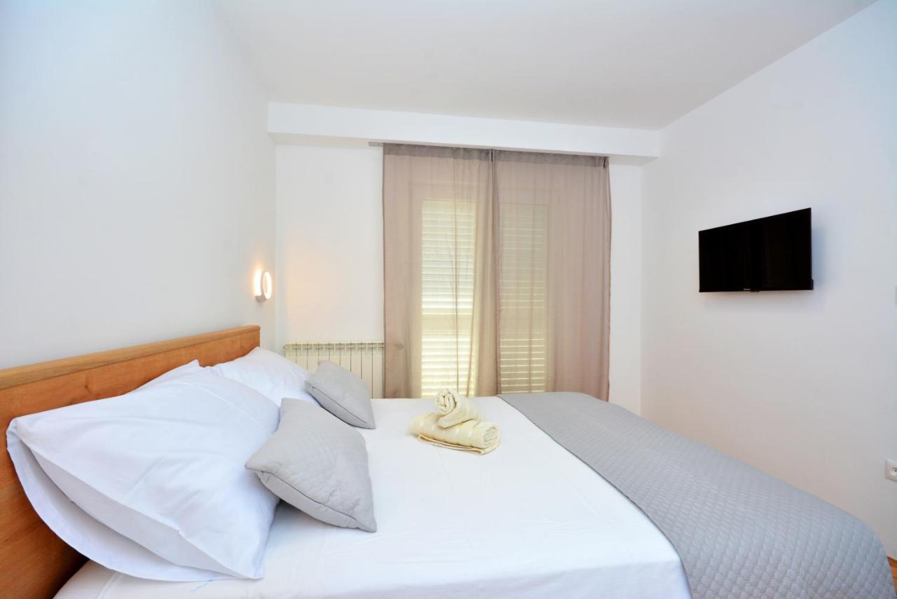 Apartments Radeljic Podstrana Esterno foto